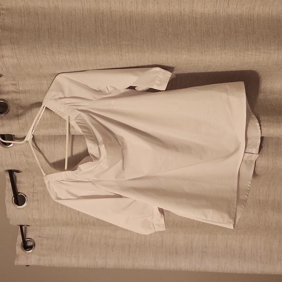 White button back off the shoulder blouse - Picture 1 of 5
